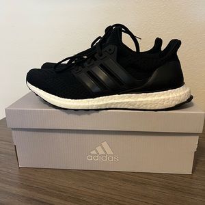 NWT adidas ultraboost 5.0 DNA shoes